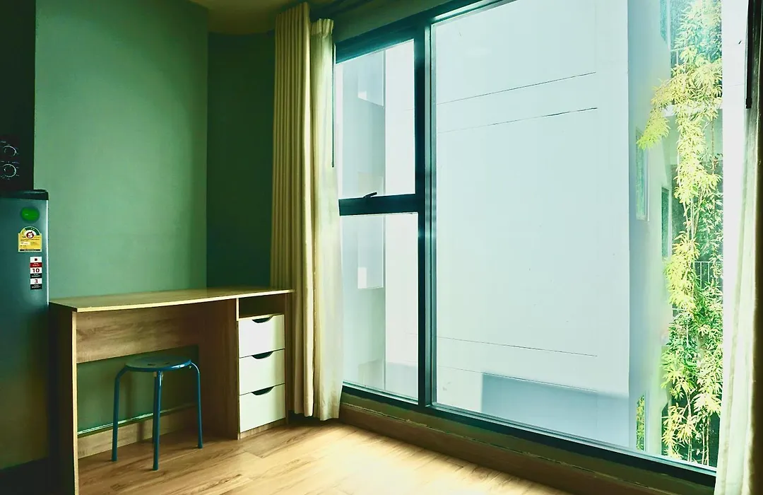 Hash Apartment With Unique Chill Design At Silom Soi 3-1
